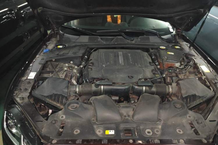 Used Jaguar XJ 2018 XJL 3.0 SC Two-Wheel-Drive Elegant Business Edition Engine Bay