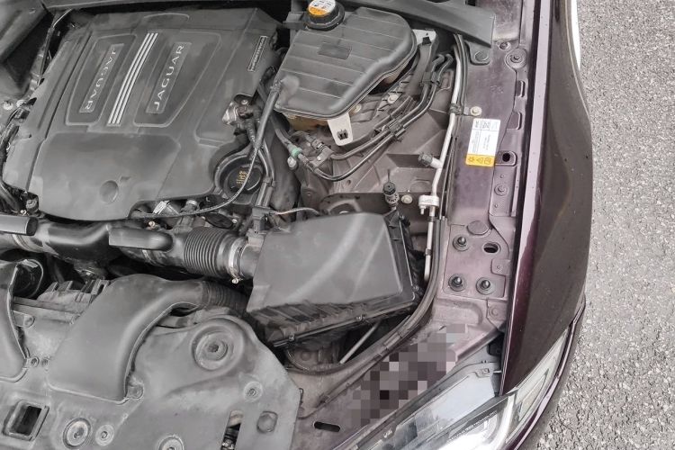 Used Jaguar XJ 2018 XJL 3.0 SC Two-Wheel-Drive Elegant Business Edition Engine Bay Left