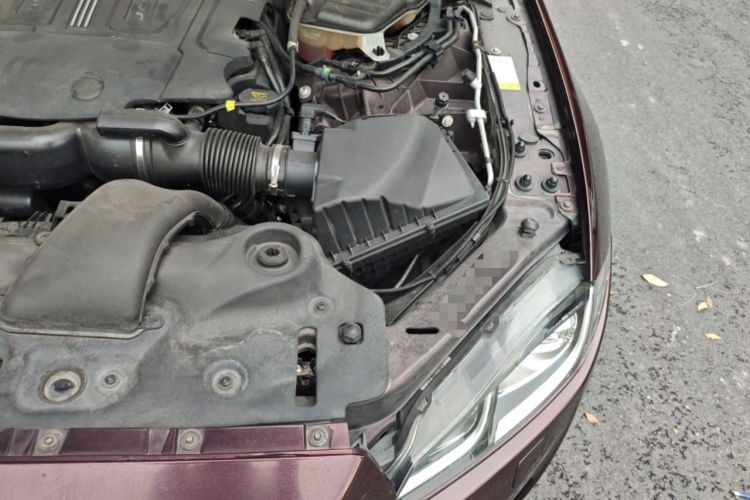 Used Jaguar XJ 2018 XJL 3.0 SC Two-Wheel-Drive Elegant Business Edition Engine Bay Left