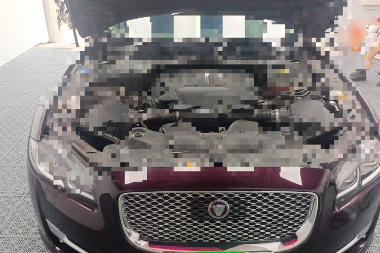 Used Jaguar XJ 2018 XJL 3.0 SC Two-Wheel-Drive Elegant Business Edition Engine Bay