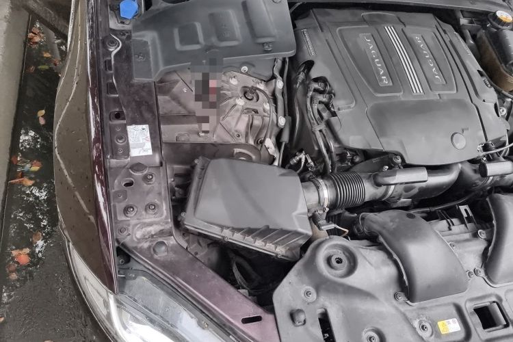 Used Jaguar XJ 2018 XJL 3.0 SC Two-Wheel-Drive Elegant Business Edition Engine Bay Right