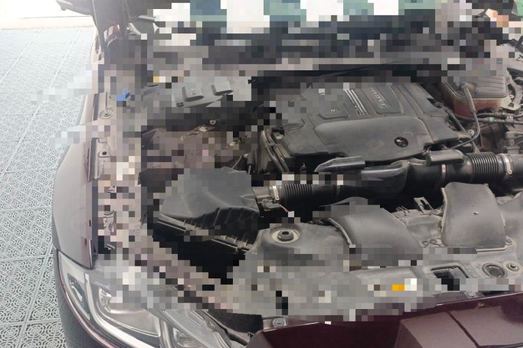 Used Jaguar XJ 2018 XJL 3.0 SC Two-Wheel-Drive Elegant Business Edition Engine Bay Right