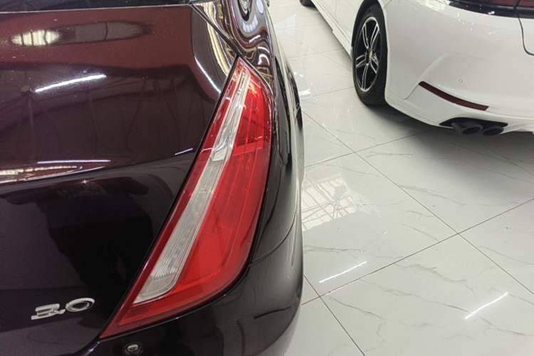 Used Jaguar XJ 2018 XJL 3.0 SC Two-Wheel-Drive Elegant Business Edition Exterior 3