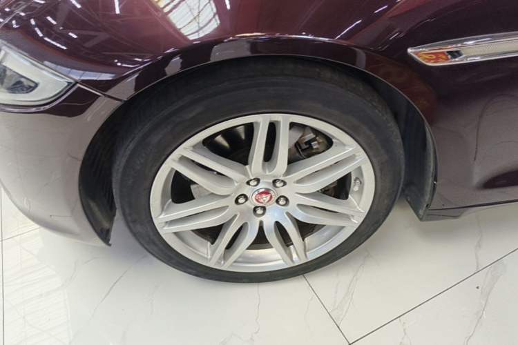 Used Jaguar XJ 2018 XJL 3.0 SC Two-Wheel-Drive Elegant Business Edition Exterior 4