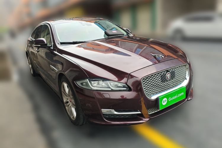 Used Jaguar XJ 2018 XJL 3.0 SC Two-Wheel-Drive Elegant Business Edition Front Right 45 Deg