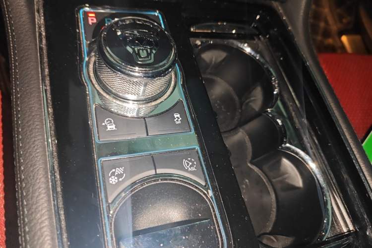 Used Jaguar XJ 2018 XJL 3.0 SC Two-Wheel-Drive Elegant Business Edition Gear Lever