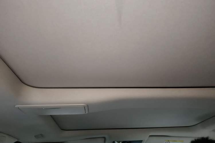 Used Jaguar XJ 2018 XJL 3.0 SC Two-Wheel-Drive Elegant Business Edition Headliner