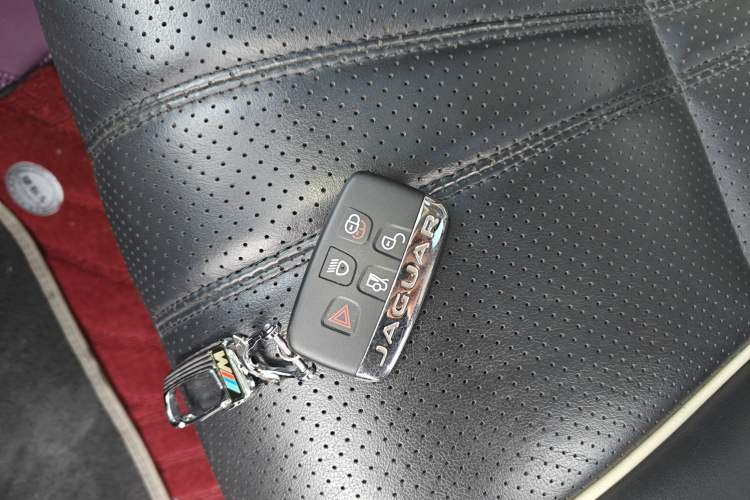 Used Jaguar XJ 2018 XJL 3.0 SC Four-Wheel Drive Panoramic Business Edition Interior 1