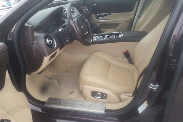Used Jaguar XJ 2018 XJL 3.0 SC Two-Wheel-Drive Elegant Business Edition Left Front Seat