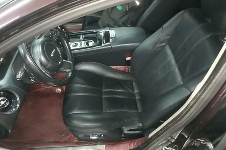 Used Jaguar XJ 2018 XJL 3.0 SC Two-Wheel-Drive Elegant Business Edition Left Front Seat
