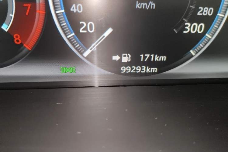 Used Jaguar XJ 2018 XJL 3.0 SC Two-Wheel-Drive Elegant Business Edition Odometer Close Up