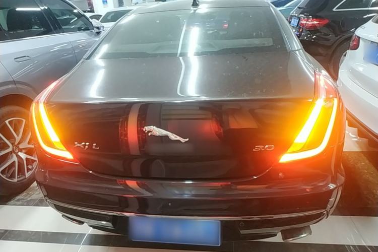 Used Jaguar XJ 2018 XJL 3.0 SC Two-Wheel-Drive Elegant Business Edition Rear
