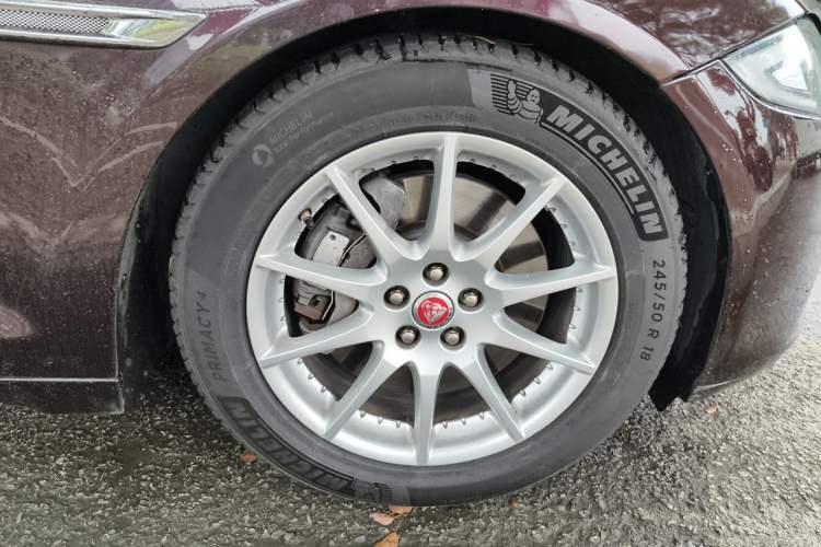 Used Jaguar XJ 2018 XJL 3.0 SC Two-Wheel-Drive Elegant Business Edition Right Front Wheel Hub