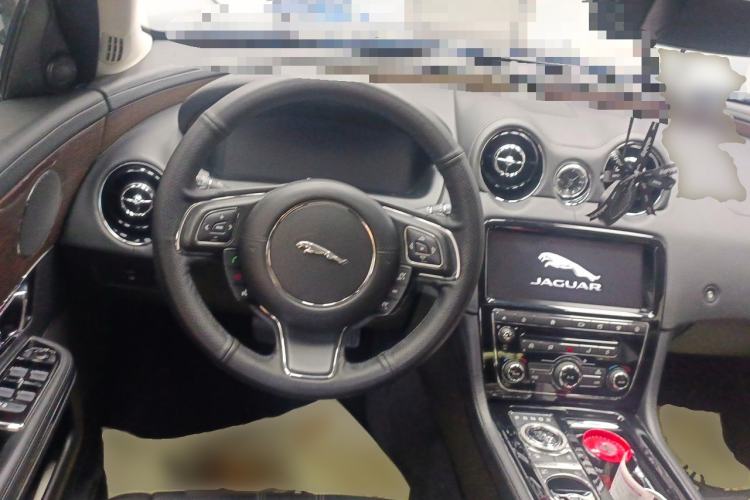 Used Jaguar XJ 2018 XJL 3.0 SC Two-Wheel-Drive Elegant Business Edition Steering Wheel