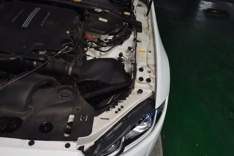 Used Jaguar XJ 2018 XJL 3.0 SC Two-Wheel-Drive Elegant Business Edition Engine Bay Left