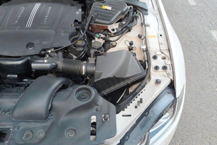 Used Jaguar XJ 2018 XJL 3.0 SC Four-Wheel Drive Panoramic Business Edition Engine Bay Left