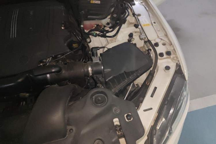 Used Jaguar XJ 2018 XJL 3.0 SC Two-Wheel-Drive Prestige Business Edition Engine Bay Left