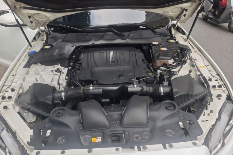 Used Jaguar XJ 2018 XJL 3.0 SC Four-Wheel Drive Panoramic Business Edition Engine Bay
