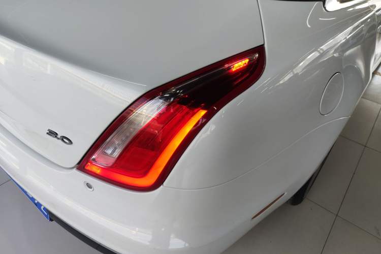 Used Jaguar XJ 2018 XJL 3.0 SC Two-Wheel-Drive Elegant Business Edition Exterior 3
