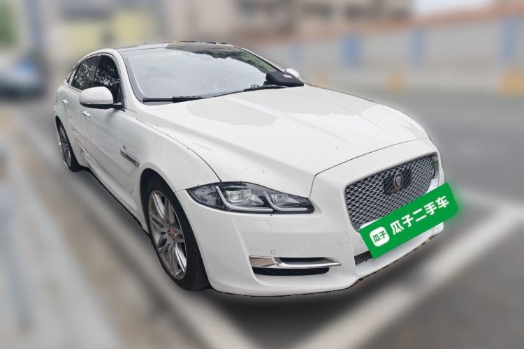 Used Jaguar XJ 2018 XJL 3.0 SC Two-Wheel-Drive Elegant Business Edition Front Right 45 Deg