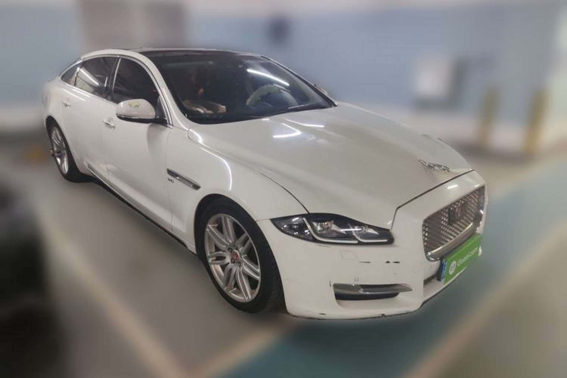 Used Jaguar XJ 2018 XJL 3.0 SC Two-Wheel-Drive Prestige Business Edition Front Right 45 Deg