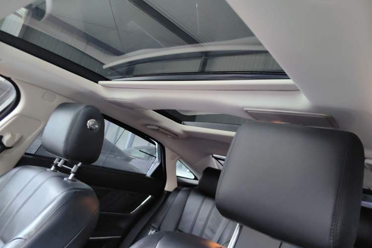 Used Jaguar XJ 2018 XJL 3.0 SC Two-Wheel-Drive Elegant Business Edition Headliner