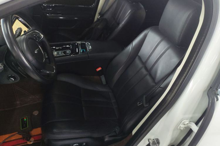 Used Jaguar XJ 2018 XJL 3.0 SC Two-Wheel-Drive Elegant Business Edition Left Front Seat