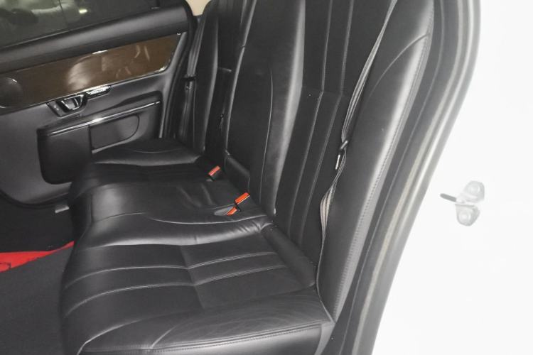 Used Jaguar XJ 2018 XJL 3.0 SC Two-Wheel-Drive Elegant Business Edition Left Rear Seat