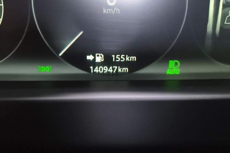 Used Jaguar XJ 2018 XJL 3.0 SC Two-Wheel-Drive Elegant Business Edition Odometer Close Up
