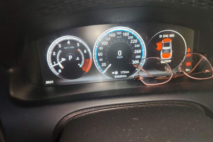 Used Jaguar XJ 2018 XJL 3.0 SC Two-Wheel-Drive Prestige Business Edition Odometer Close Up