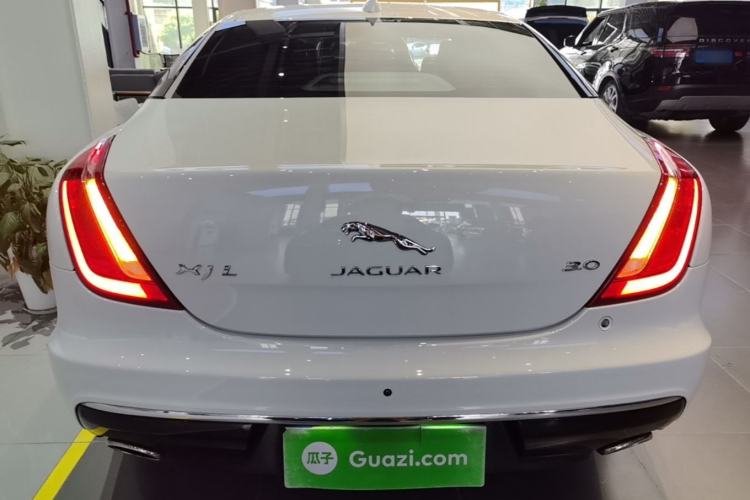 Used Jaguar XJ 2018 XJL 3.0 SC Two-Wheel-Drive Elegant Business Edition Rear