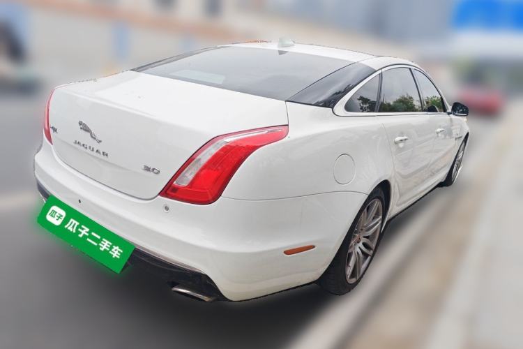 Used Jaguar XJ 2018 XJL 3.0 SC Two-Wheel-Drive Elegant Business Edition Rear Right 45 Deg