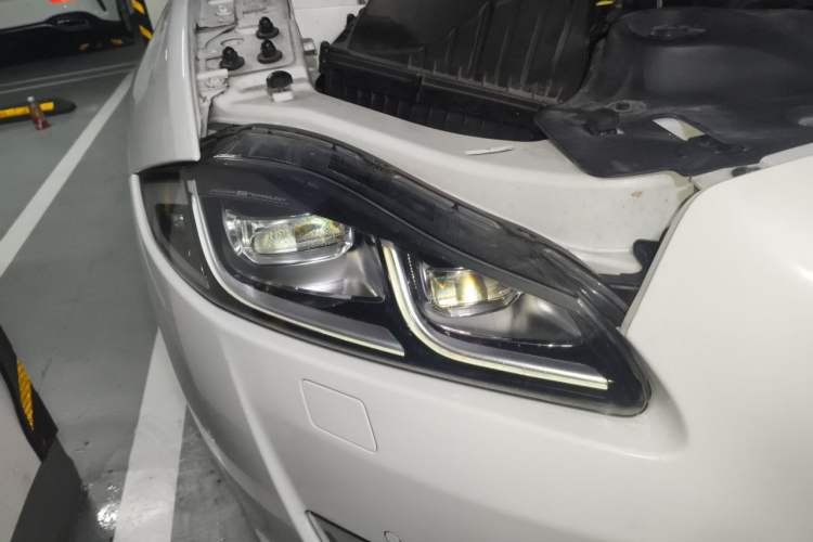 Used Jaguar XJ 2018 XJL 3.0 SC Two-Wheel-Drive Elegant Business Edition Right Front Headlight