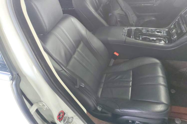 Used Jaguar XJ 2018 XJL 3.0 SC Two-Wheel-Drive Elegant Business Edition Right Front Seat