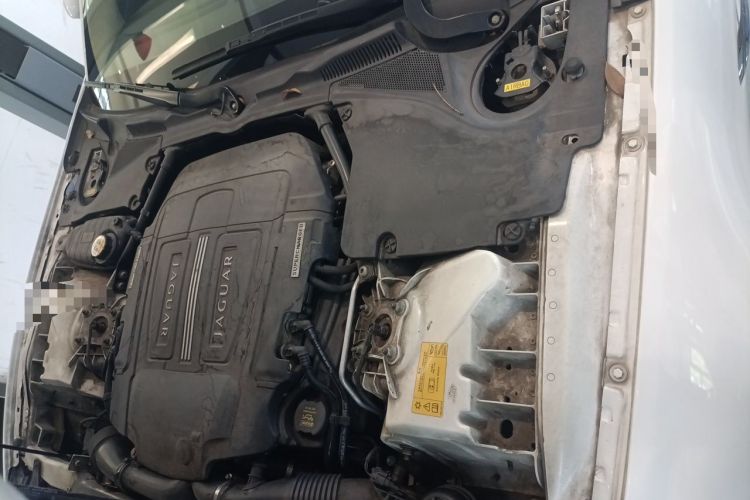 Used Jaguar XK 2012 XKR 5.0L Supercharged Coupe Engine Bay Left
