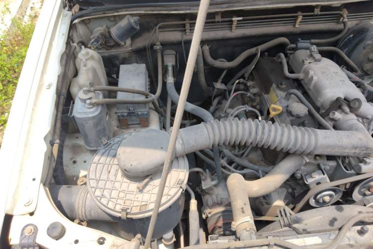 Used JDMC T100 2017 2.2L Three-Side Open-Front Rich Edition Double-Row V22 Engine Bay Right