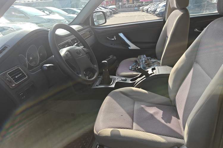 Used JDMC T5 2014 2.8T Two-Wheel-Drive Elite Version Standard Wheelbase JE493ZLQ4CB Left Front Seat