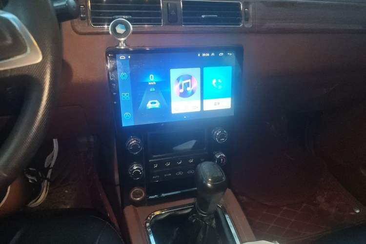 Used JDMC T5 2014 2.8T Two-Wheel Drive Upgraded Version with Standard Wheelbase JE493ZLQ4E Audio And AC Panel