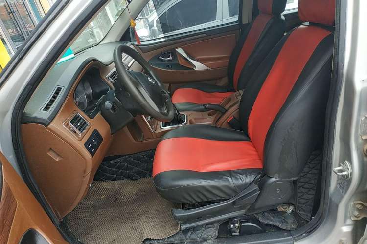 Used JDMC T5 2016 2.8T Two-Wheel Drive Comfort Version Restyled with Extended Wheelbase JE493ZLQ4E Left Front Seat