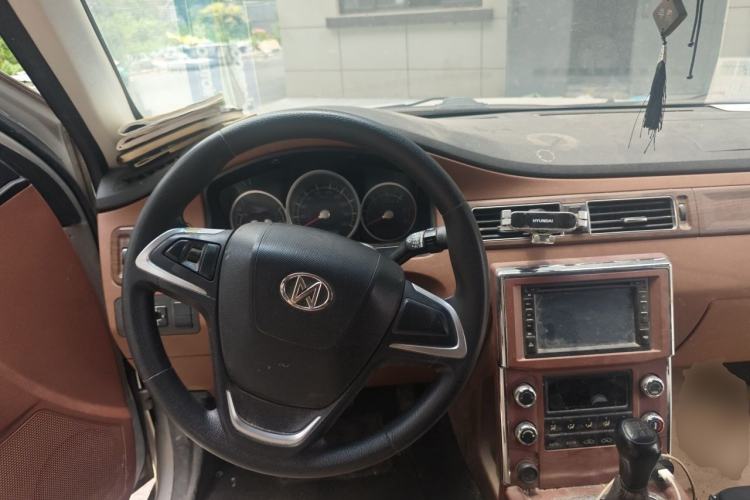 Used JDMC T5 2016 2.8T Two-Wheel Drive Comfort Version with Extended Wheelbase JE493ZLQ4E Steering Wheel