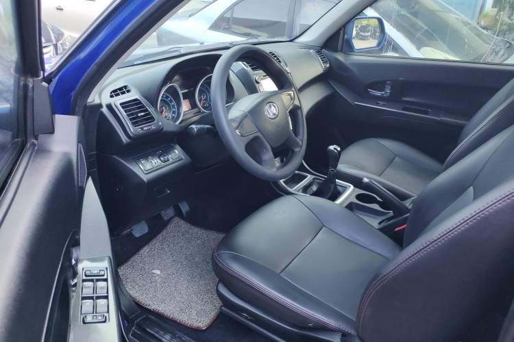 Used JDMC T7 2015 2.8T Two-Wheel Drive Prestige Version Standard Wheelbase JE493ZLQ4CB Interior 2