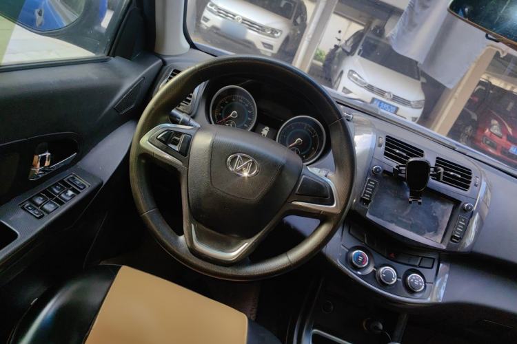 Used JDMC T7 2016 2.8T Two-Wheel Drive Comfort Edition Standard Wheelbase JE493ZLQ4CB Steering Wheel