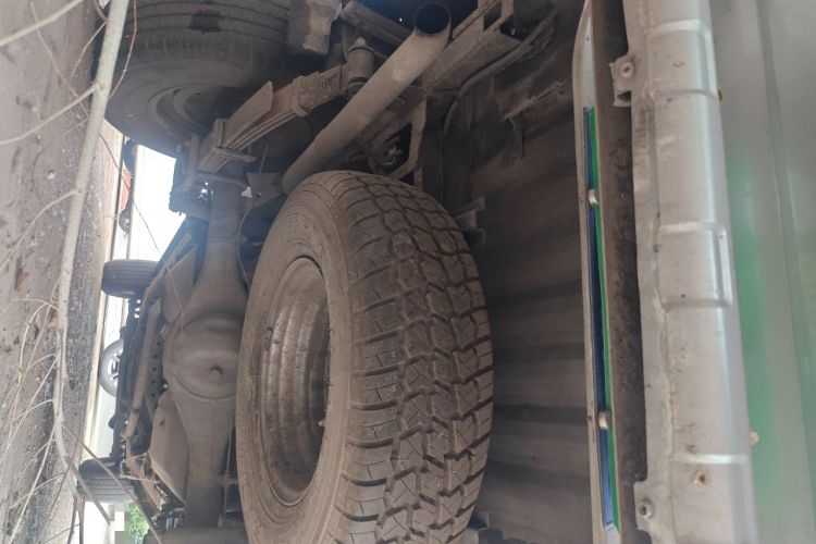 Used JDMC T7 2016 2.8T Two-Wheel Drive Comfort Edition Extended Wheelbase JE493ZLQ4CB Chassis Rear