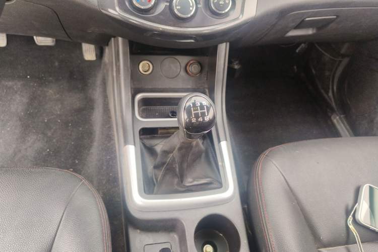 Used JDMC T7 2016 2.8T Two-Wheel Drive Comfort Edition Standard Wheelbase JE493ZLQ4CB Gear Lever