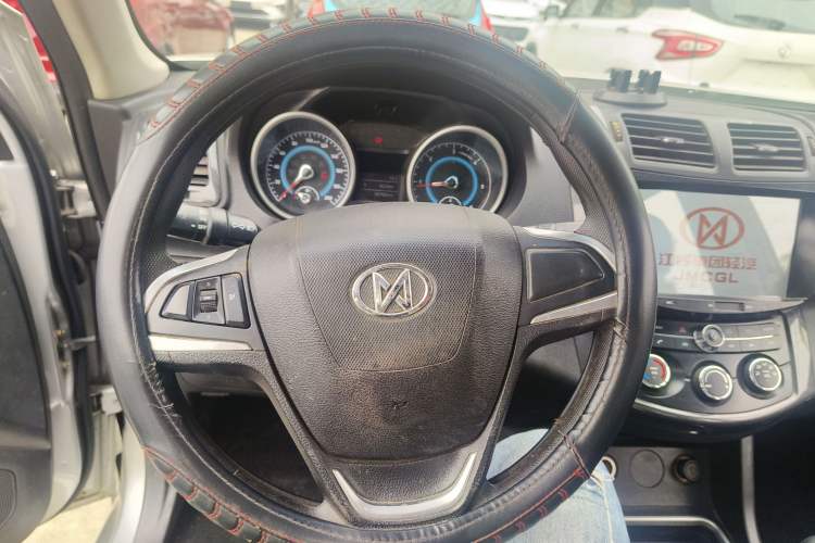 Used JDMC T7 2016 2.8T Two-Wheel Drive Comfort Edition Standard Wheelbase JE493ZLQ4CB Steering Wheel