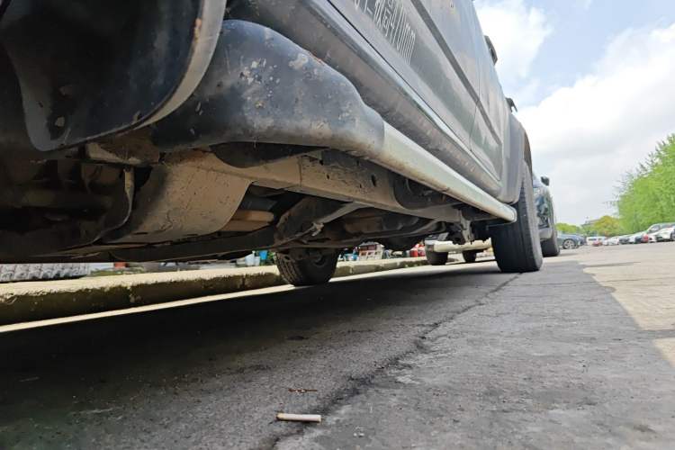 Used JDMC T7 2017 2.0T PLUS Two-Wheel Drive Luxury Edition Extended Wheelbase D20B Chassis Front Left