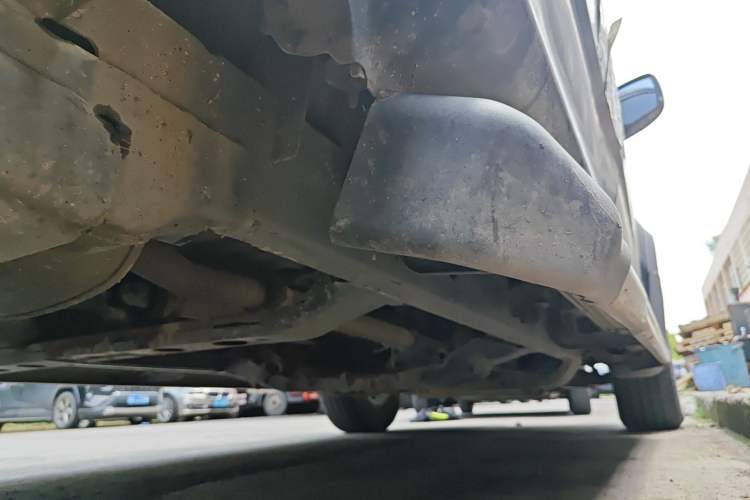 Used JDMC T7 2017 2.0T PLUS Two-Wheel Drive Luxury Edition Extended Wheelbase D20B Chassis Rear Right