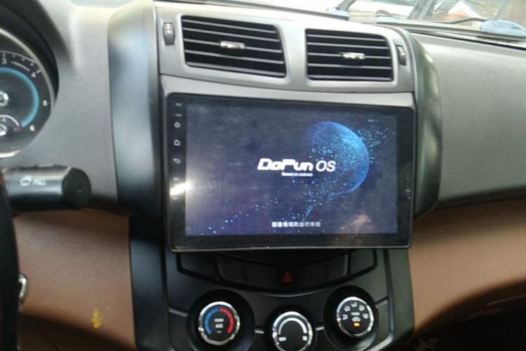 Used JDMC T7 2017 2.0T PLUS Two-Wheel Drive Elite Version Standard Wheelbase D20B Audio And AC Panel
