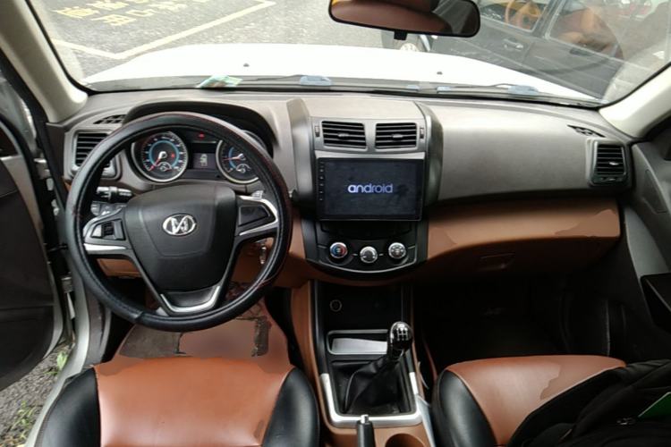 Used JDMC T7 2017 2.0T PLUS Two-Wheel Drive Elite Version Standard Wheelbase D20B Center Console