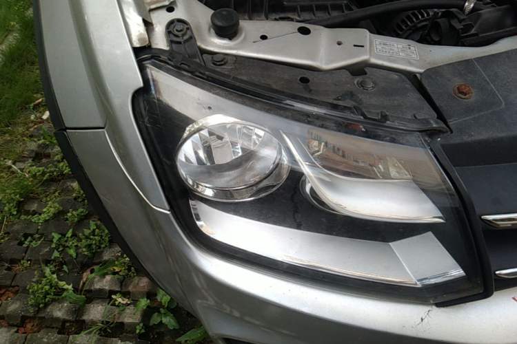 Used JDMC T7 2017 2.0T PLUS Two-Wheel Drive Elite Version Standard Wheelbase D20B Right Front Headlight